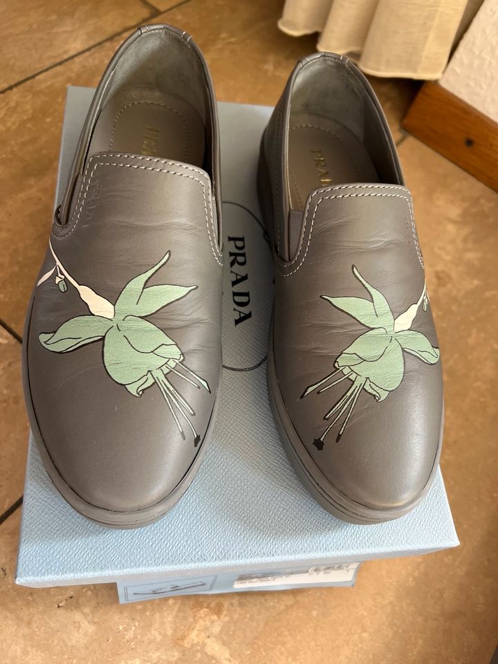 Loafer Prada Gr.37 ( fällt klein aus) Italy neu in Wiehl