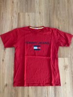 Tommy Jeans T-Shirt Gr. S rot oversize Tommy Hilfiger Nordrhein-Westfalen - Bad Oeynhausen Vorschau