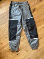 Nike Jogger Sporthose Grau Schwaz Gr. XS Hessen - Obertshausen Vorschau