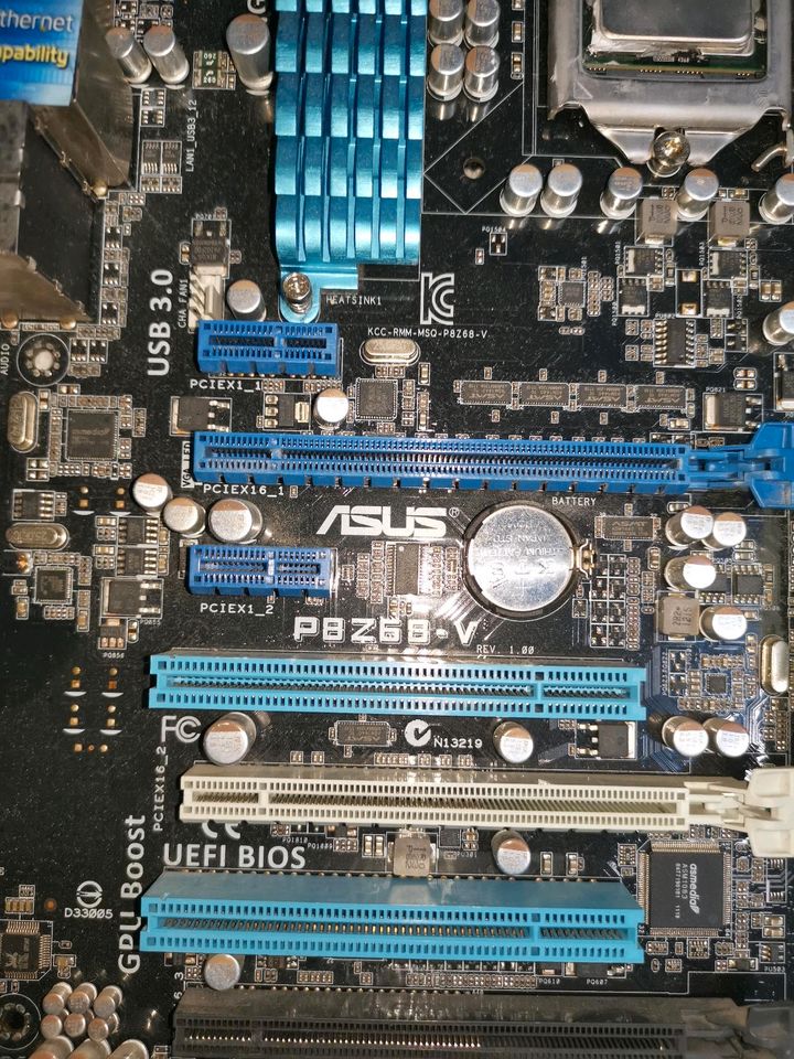 Asus P8Z68-V Mainboard Socket1155 // Intel i7-2600k // 16 GB RAM in Mecklenbeck