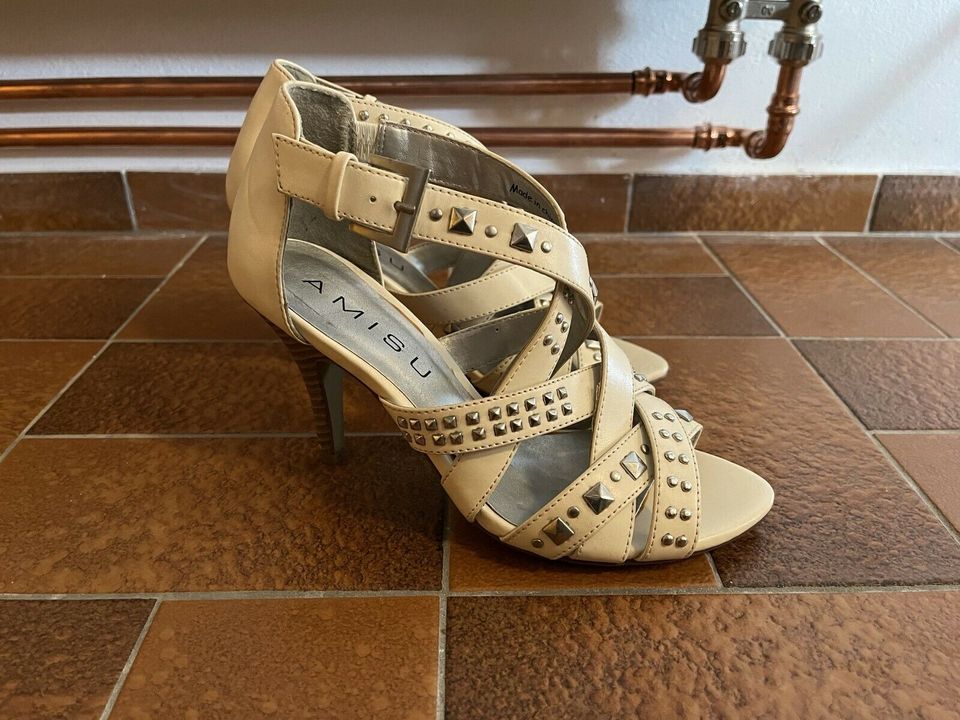 Schuhe, Sandalen, Riemchen, Absatz, 36 in Klein Barkau