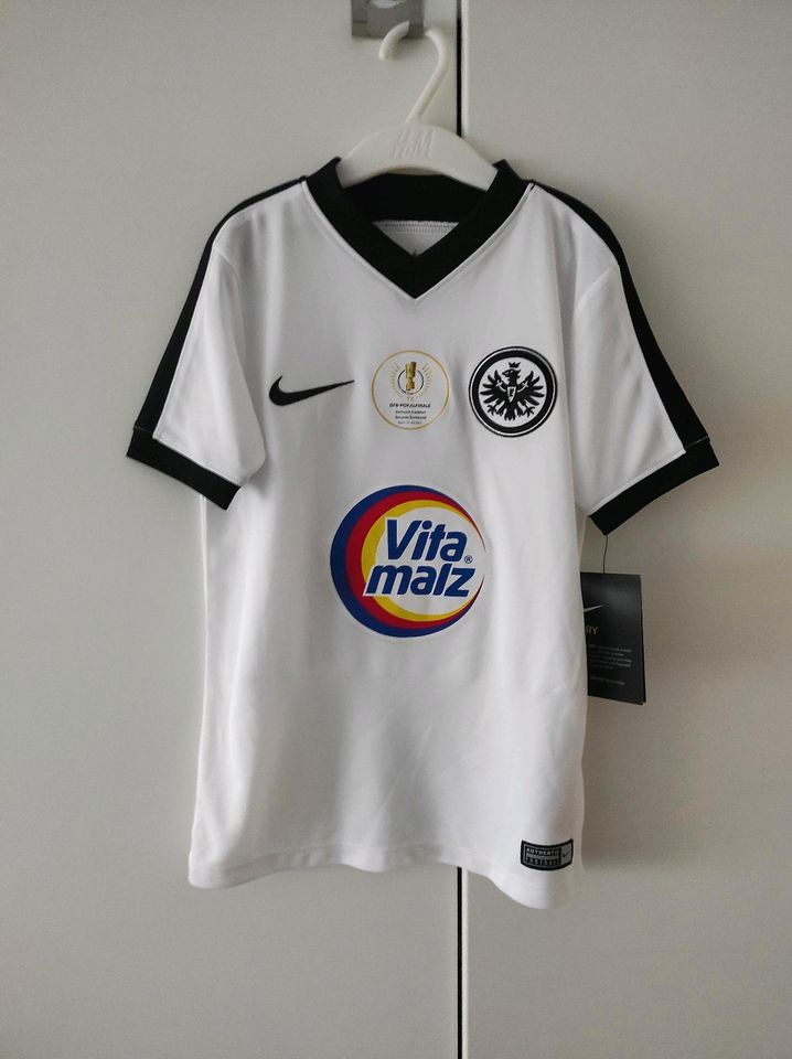 Eintracht Frankfurt Trikot Pokalfinale 2017 Größe 122-128 neu in Frankfurt am Main