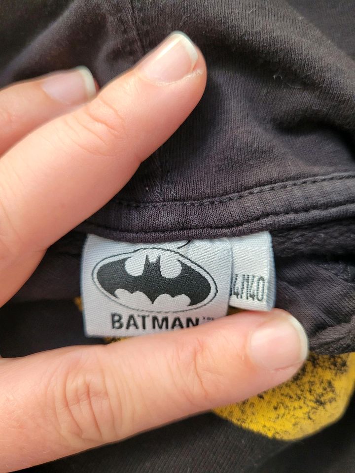 Batman Pullover Größe 134/140 in Wiesbaden