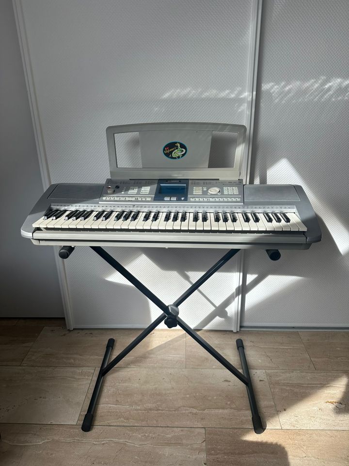 Keyboard Yamaha PSR-K1 in Starnberg