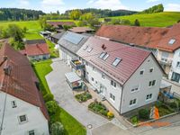 ***Saniertes Zweifamilienhaus mit E-Klasse A+, Wärmepumpe und XXL-Photovoltaikanlage*** Bayern - Dinkelscherben Vorschau