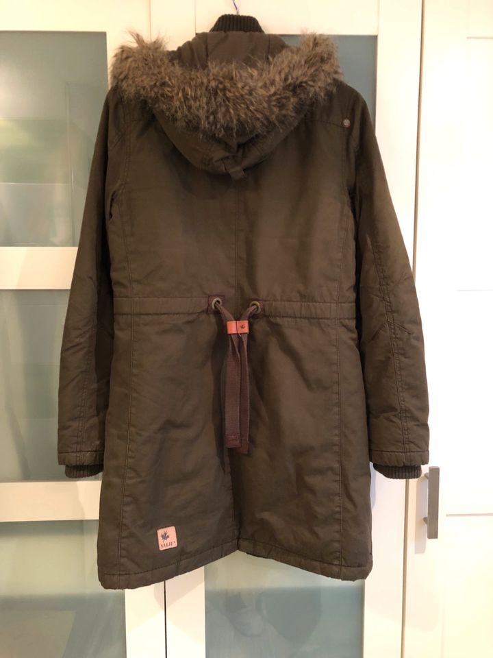 Khujo Winterjacke Gr. L in Khaki in Hohenmölsen