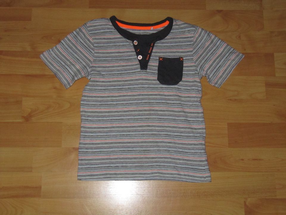 Topolino T-Shirt Größe 110 in Bergneustadt