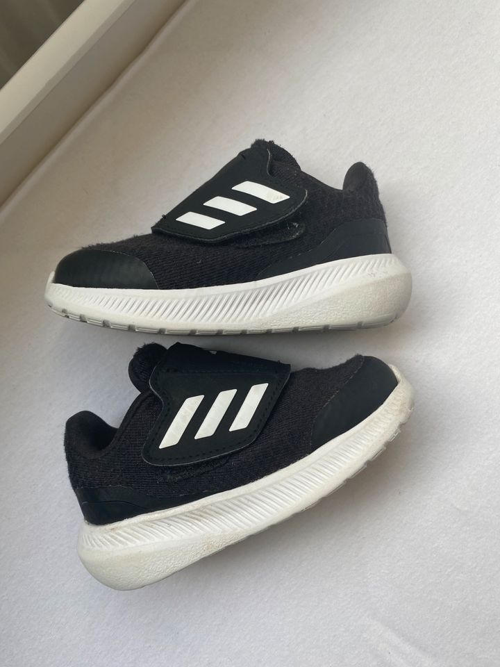 Schuhe Adidas baby gr 22 in Dortmund