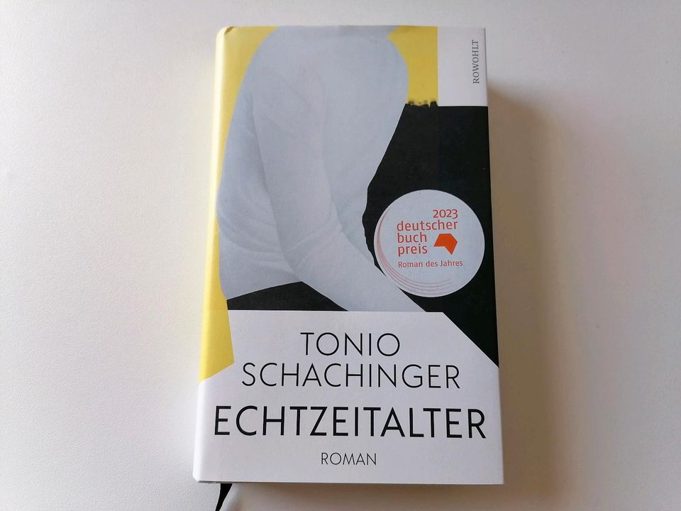 Echtzeitalter von Tonio Schachinger, Roman in Kassel