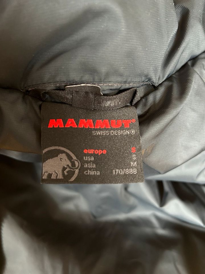 Mammut Daunenjacke in Lindau