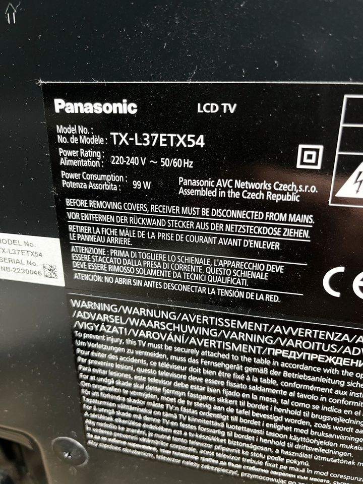 Panasonic  TX-L37ETX54 LCD Fernseher in Wunstorf