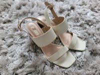 Neue Riemchen Sandalen Plateau Absatz 41  Beige creme Gold Berlin - Wilmersdorf Vorschau