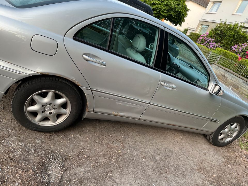 Mercedes-Benz C180 Elegance (Automatik) in Bad Oeynhausen