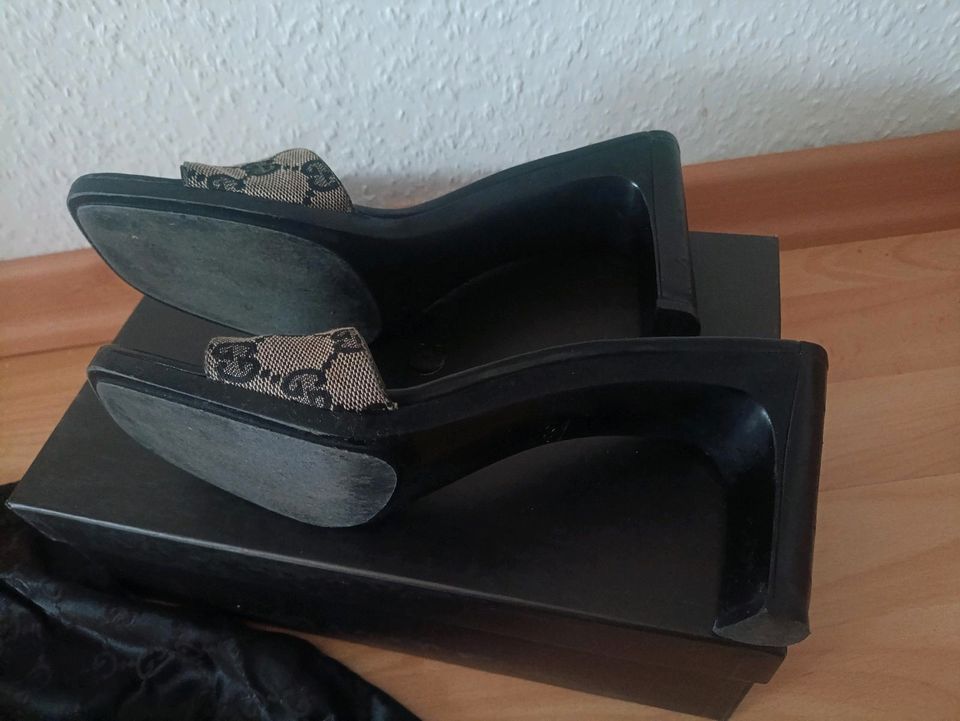 Original Gucci Sommer Sandalen Pumps schwarz GG Gr. 39 in Düsseldorf