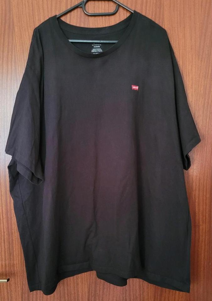 RESERVIERT - schwarzes LEVI'S Herren T-Shirt - Größe 4XL in Weyhe