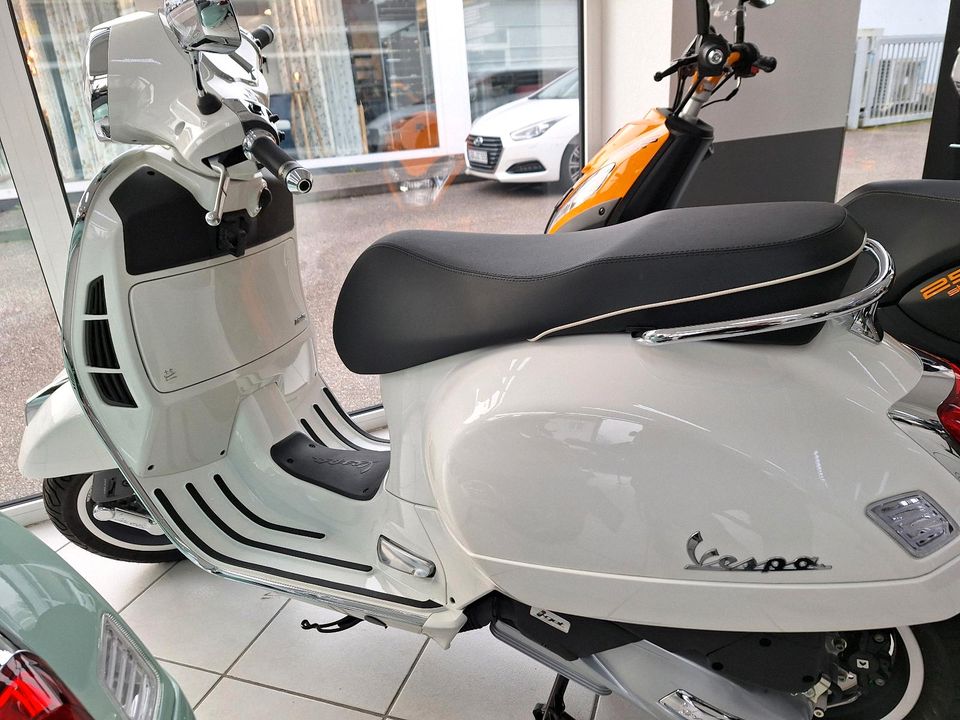 Vespa GTS 125 HPE - E5 in St. Ingbert