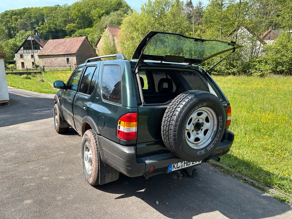 Opel Frontera B 3.2 V6 in Reichenbach-Steegen