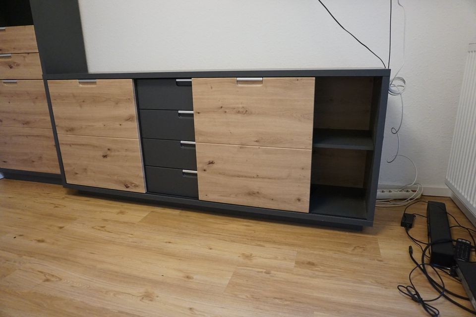 Hochwertigrs Set Nagelneu Kommode / Sideboard + Schrank in Essen