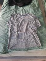 Grauer Pullover Hessen - Linden Vorschau