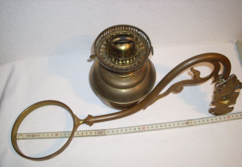 Antike Messing Petroliumlampe mit Duplex Brenner made in England in Mainz