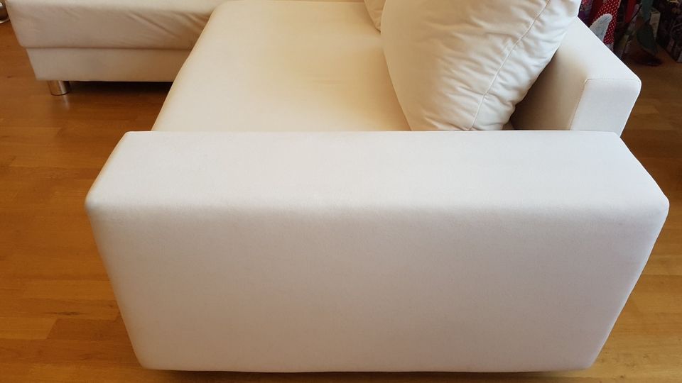 Sofa, Couch, Ecksofa, Eckcouch, 3 sitzer mit 5 Kissen und Recamie in Bonn