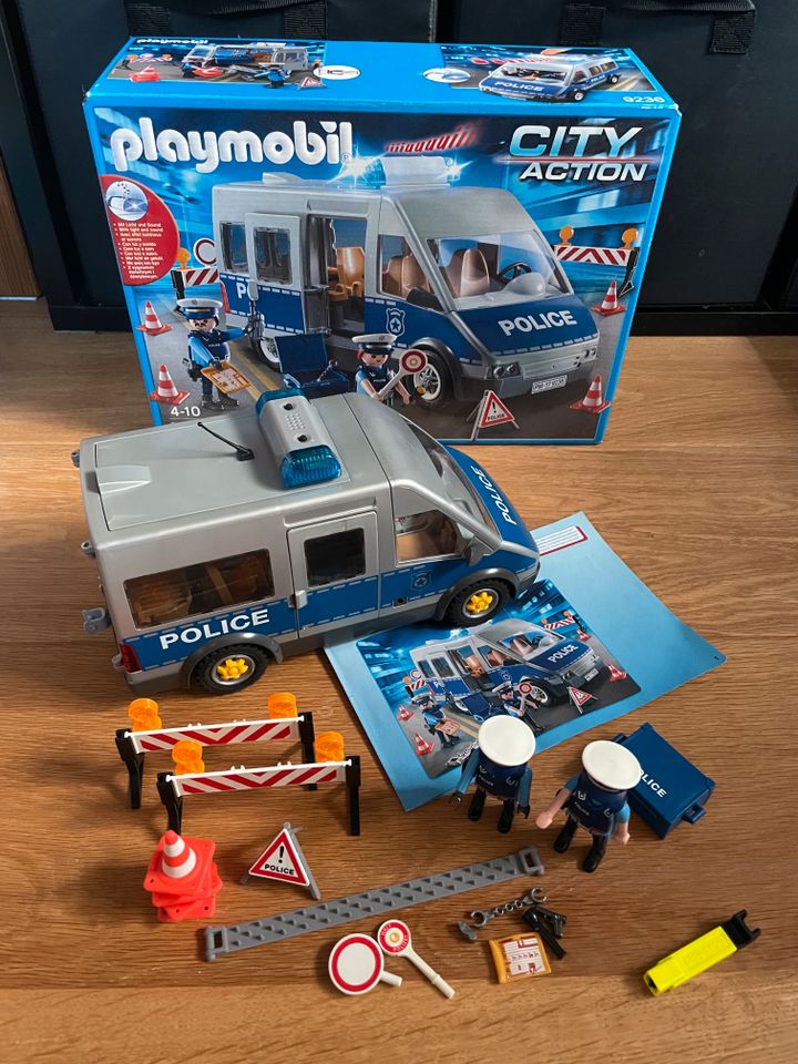 Polizei Einsatzwagen Playmobil 9236 in Konstanz