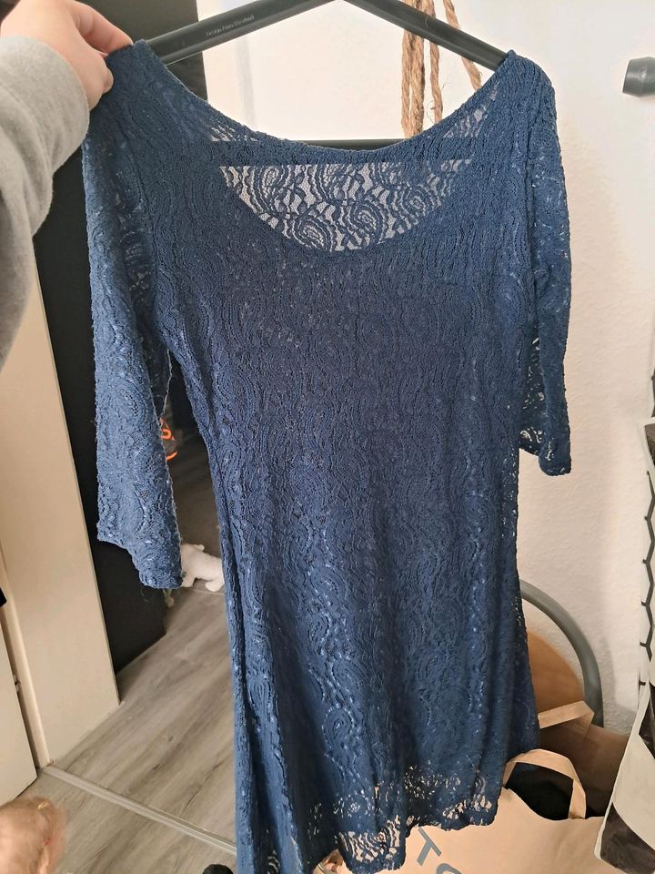Blaues Kleid - Größe M in Mettmann