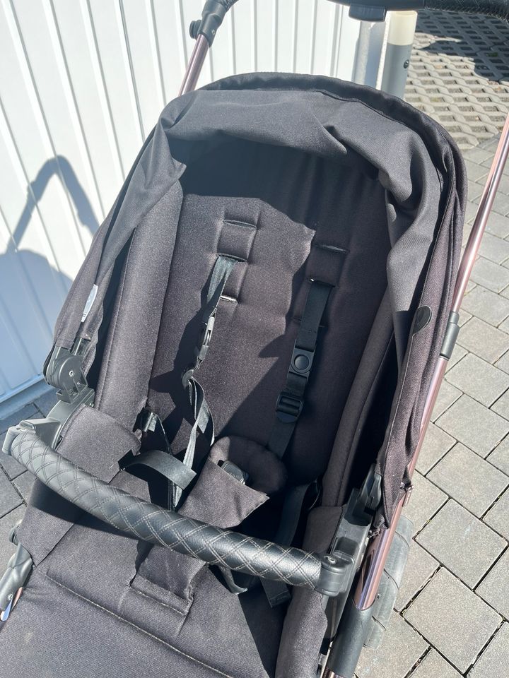 Roségoldener ABC Kinderwagen in Leipzig