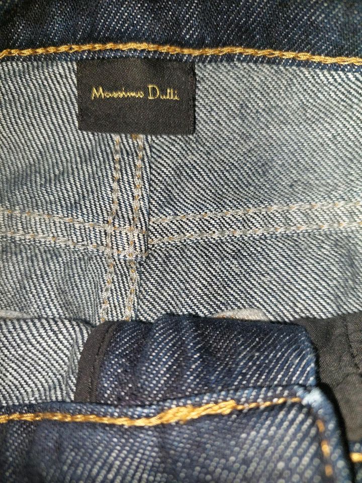 Massimo Dutti jeans petite in Konz