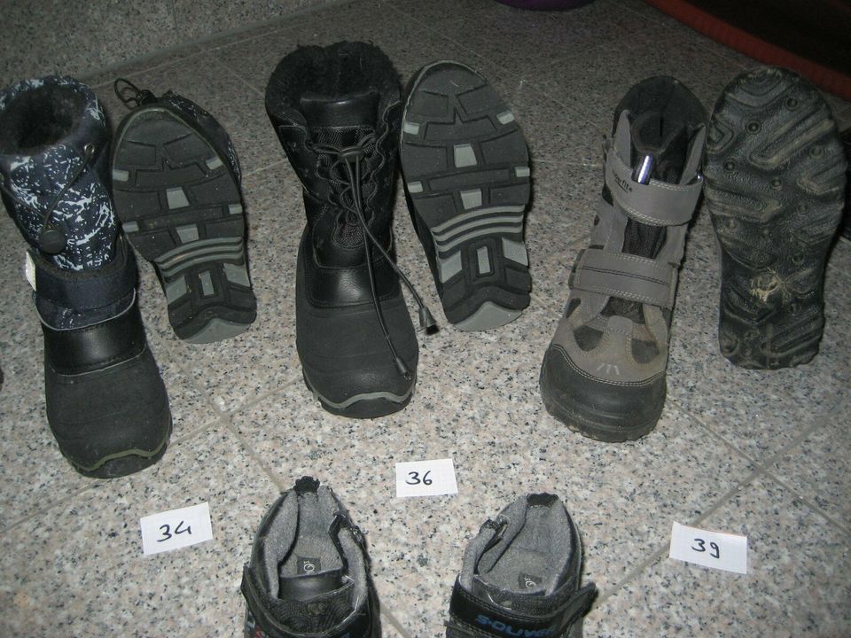 Verkaufe Kinder Winterstiefel Neuwertig Gr.34 ,36 , 39 in Frontenhausen