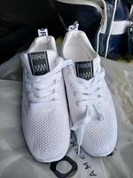 Turnschuhe nagelneu Größe 40 Brandenburg - Velten Vorschau