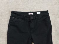 Jeans S.Oliver W 38 L 32 Izabell Skinny fit schwarz Nordrhein-Westfalen - Gütersloh Vorschau