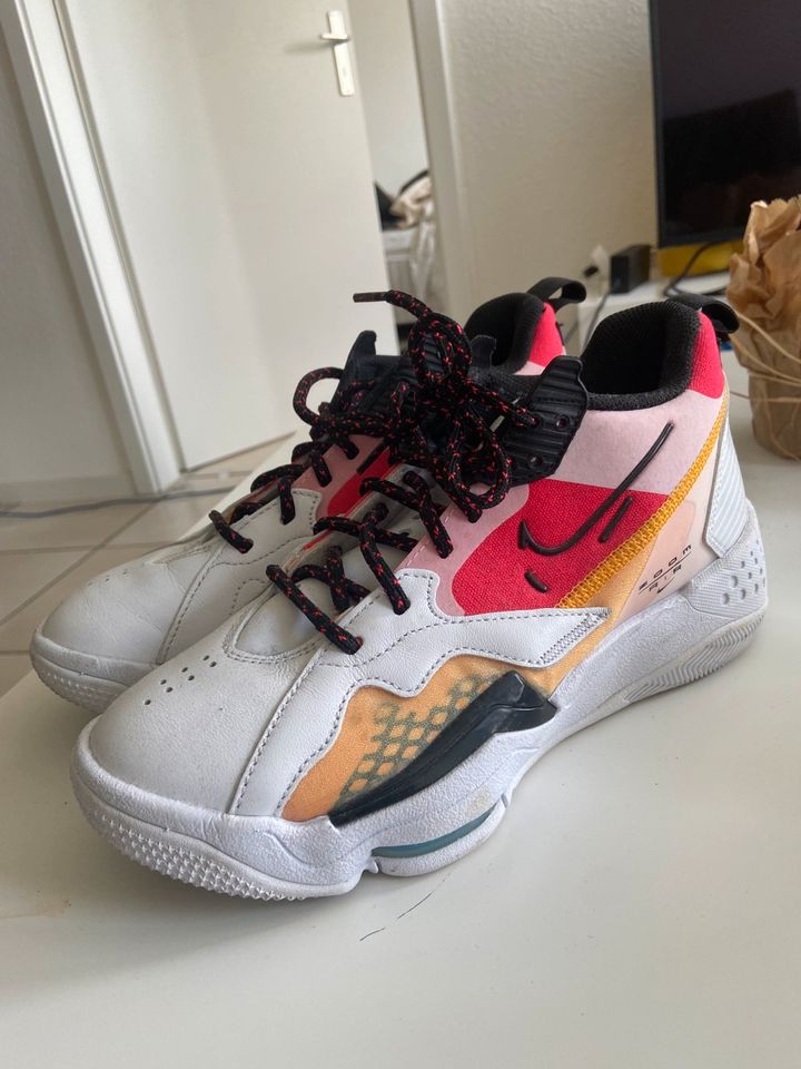 Jordan Zoom 92 Sneaker 39 in Mainz