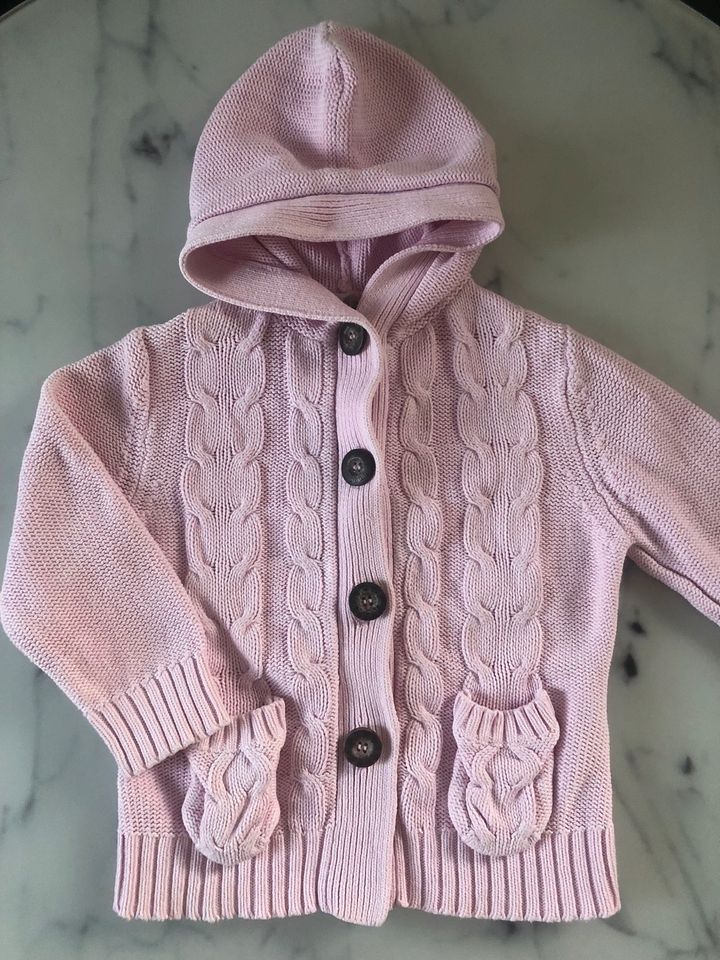 Strickjacke Cardigan Strickjäckchen Strick Jacke 86 92 Rosa in Neuhausen