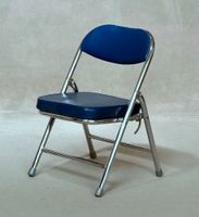 Kinderklappstuhl gepolstert in blau Klappstuhl Stuhl Niedersachsen - Harsefeld Vorschau