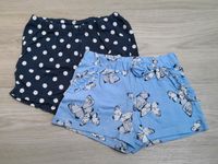 2 kurze Hosen Shorts Gr 92 H&M Liegelind Schmetterlinge Niedersachsen - Wittmund Vorschau