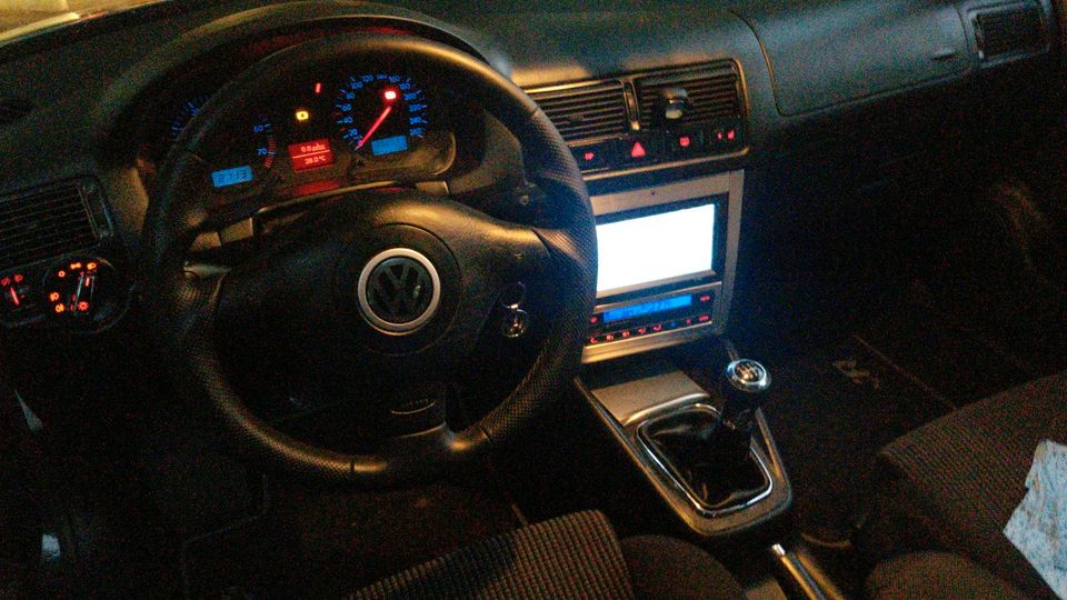 Volkswagen Golf 4 2.8l V6 VR6 4Motion in Stade