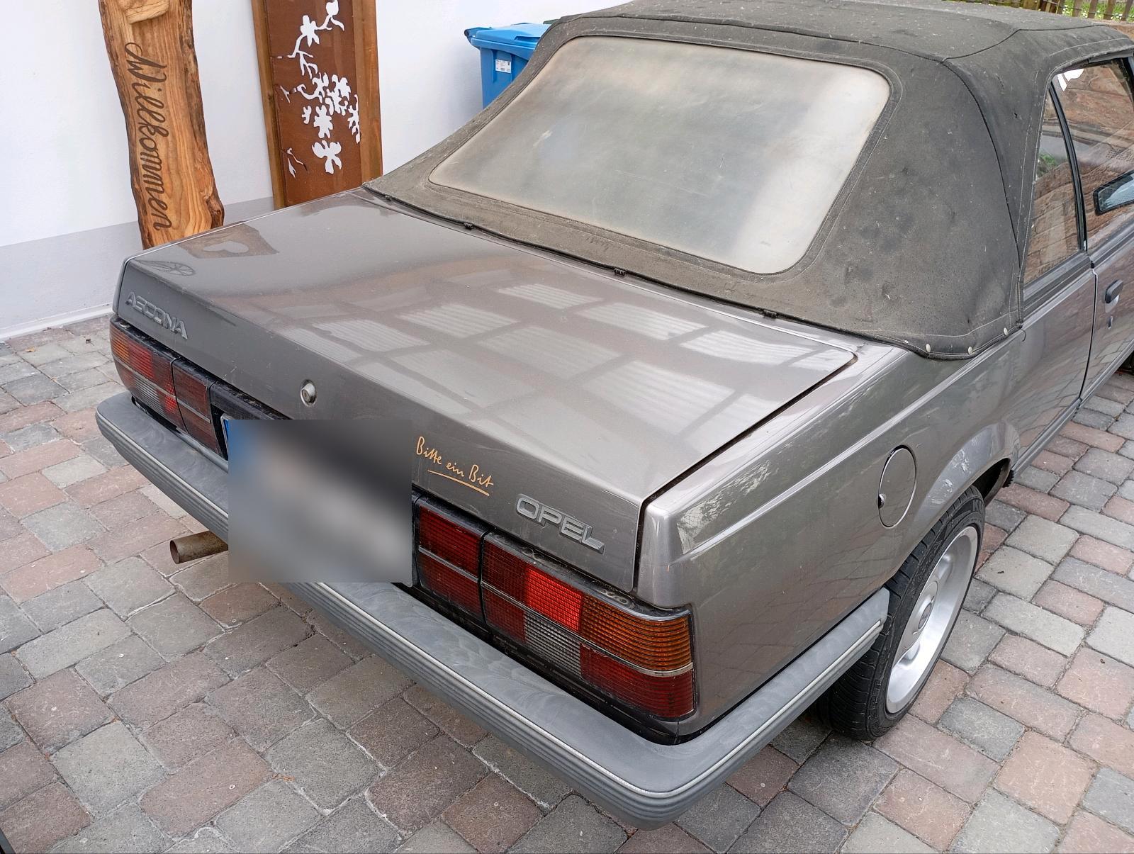 Abbildung des Autos Opel Ascona C Cabrio 1.6…