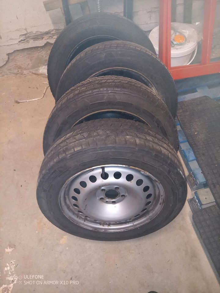 195/60r16c Reifen mit Felgen komplett 50€ in Mudau