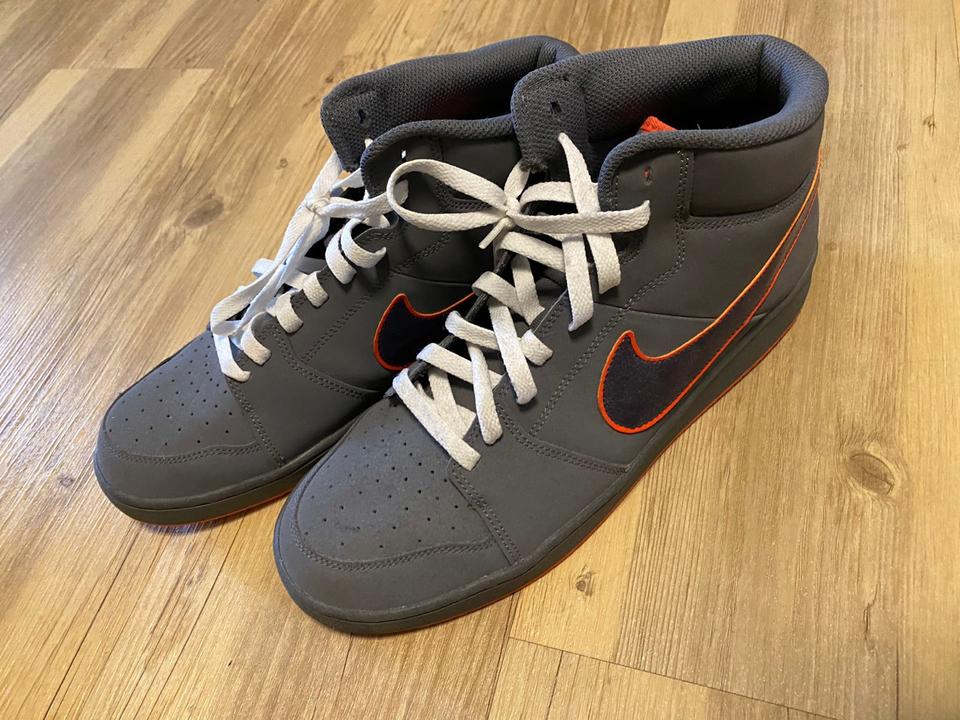 Nike backboard 2 high tops hot sale