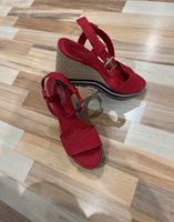 Tommy Hilfiger Wedges Keilabsatz Sandalen Schuhe Gr. 41 Neuw. Hessen - Fuldatal Vorschau