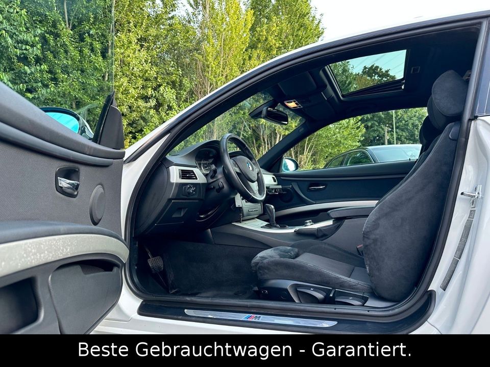 BMW 320i Aut. Coupé M - PAKET * XENON * NAVI * TOP * in Essen