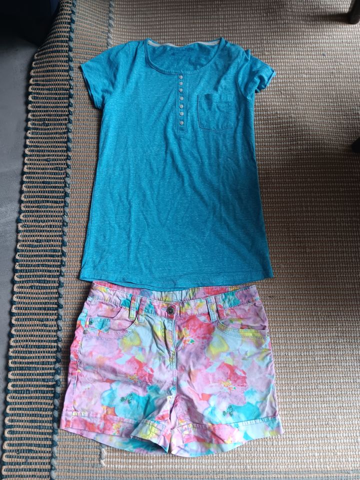 Tolle Sommer Kombi von Review und s. Oliver Shorts und Shirt 170 in Kamen