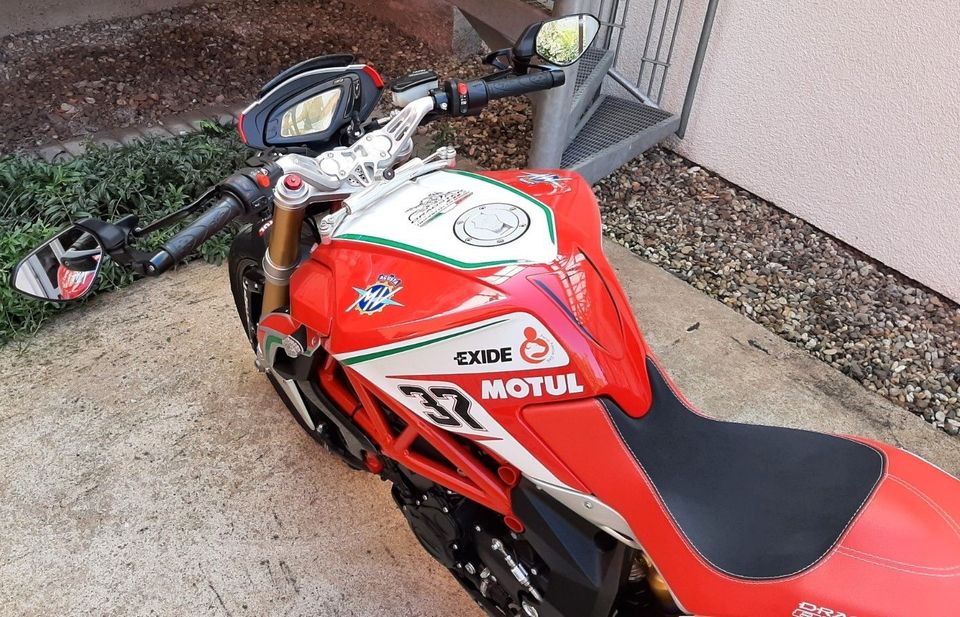 MV Agusta Dragster 800RC limitiert 145 von 350 Erstbesitz in Bruchsal