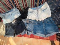 5 Trendige kurze Jeanshosen Shorts                  2 kurze Röcke Dithmarschen - Wesselburen Vorschau