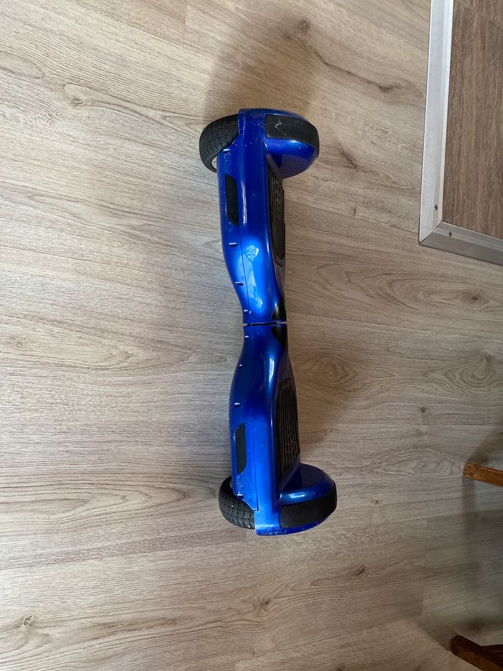 Ich verkaufe ein hoverboard alles funktioniert ein Par Kratzer in Mülheim (Ruhr)