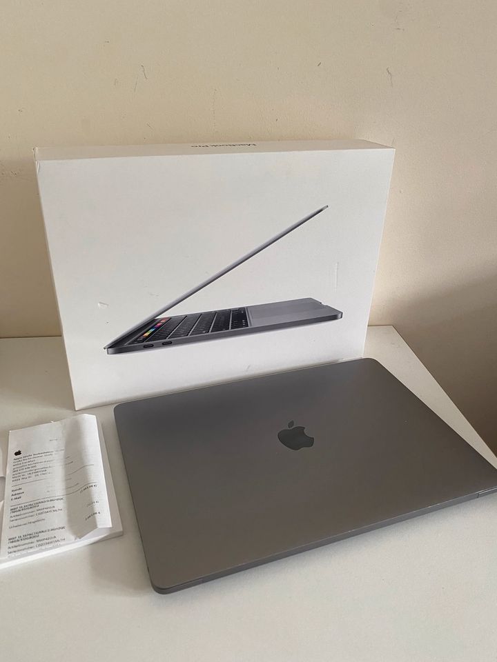 Apple MacBook Pro 13“, 2020 gegen gaming laptop tauschen in Neu Ulm
