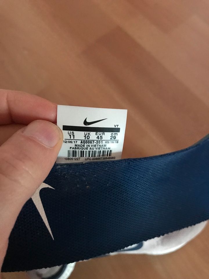 Nike Epic react  Flyknit Größe 45 Neuwertig in Hamburg