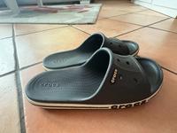 Crocs Badelatschen schwarz Größe 41 unisex neuwertig Niedersachsen - Schellerten Vorschau