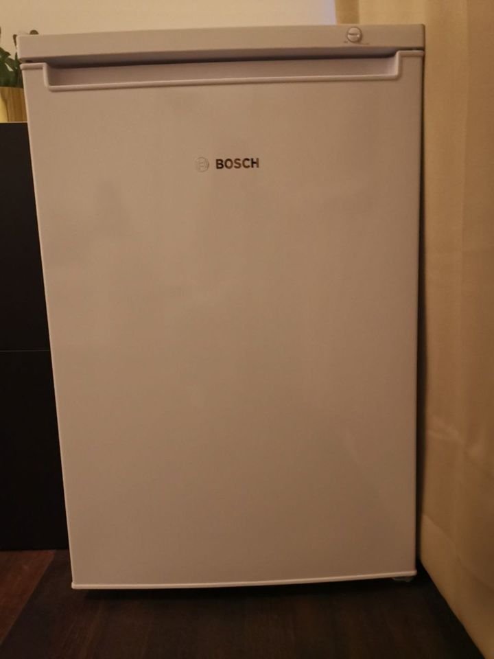 Bosch Built-In Freezer in Berlin